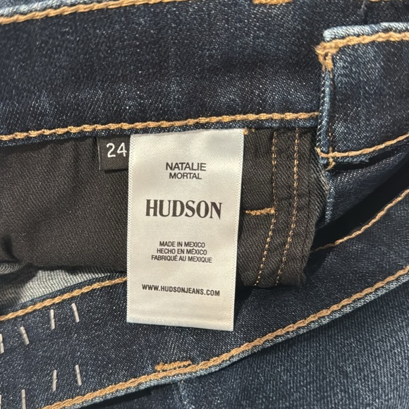 Hudson Jeans Natalie Mid-Rise Super Skinny Jeans. - Picture 6 of 11